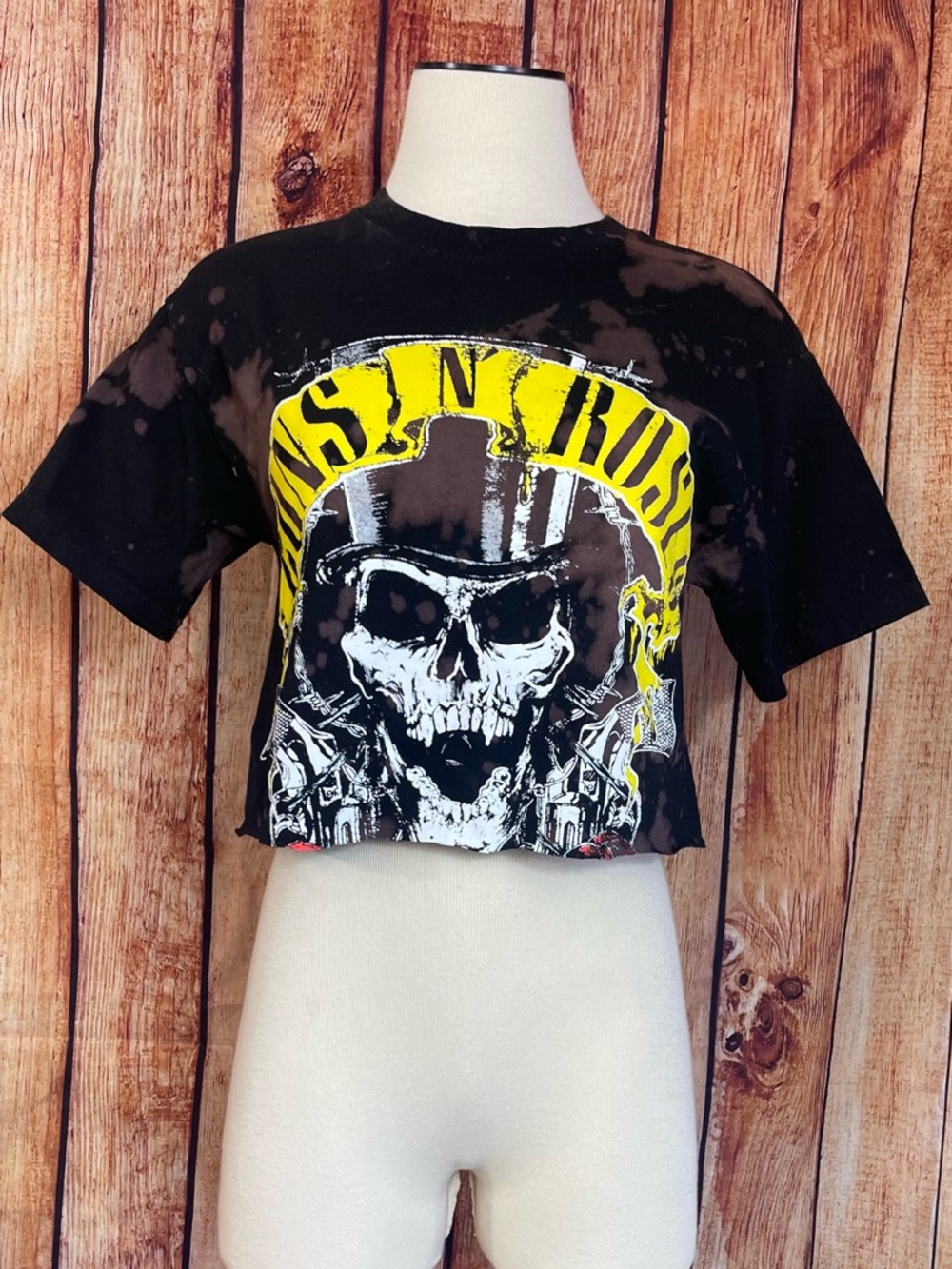 Guns  n’ roses Bleached Cropped Tee Raw Cut Hem Size small